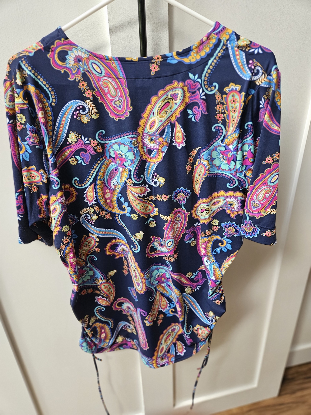 Lands' End Navy Multicolor Paisley 3/4 Sleeve V-Notch Top - Picture 3 of 7